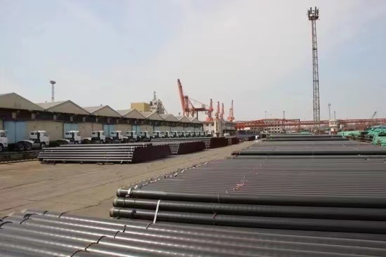Steel Pipes Coated with HDPE for Durability